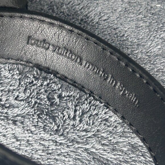 LV Slim Monogram Bracelet Black / Silver Unisex - Picture 3 of 7